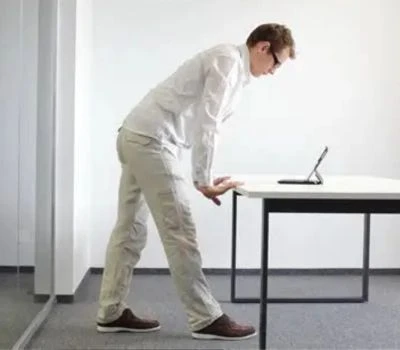 Avaluació de l'ergonomia i l'alleujament de la fasciitis plantar: per què els professionals de pe...